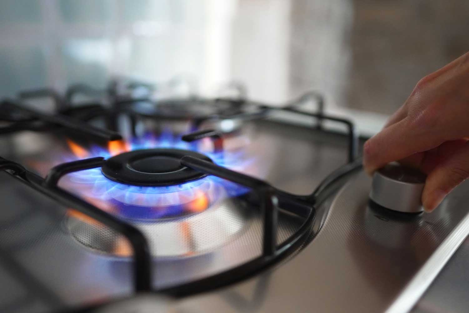 Gas