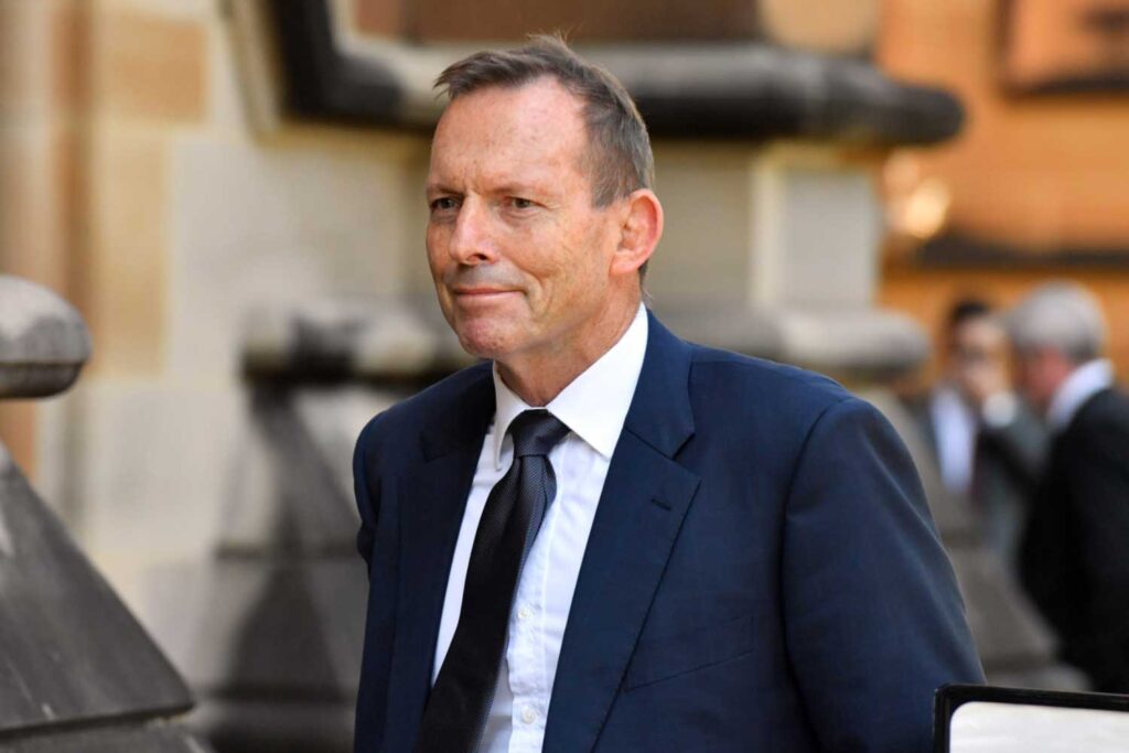 Former Prime Minister Tony Abbott will speak at a community forum next week, to fight the sale of HMAS Penguin.
