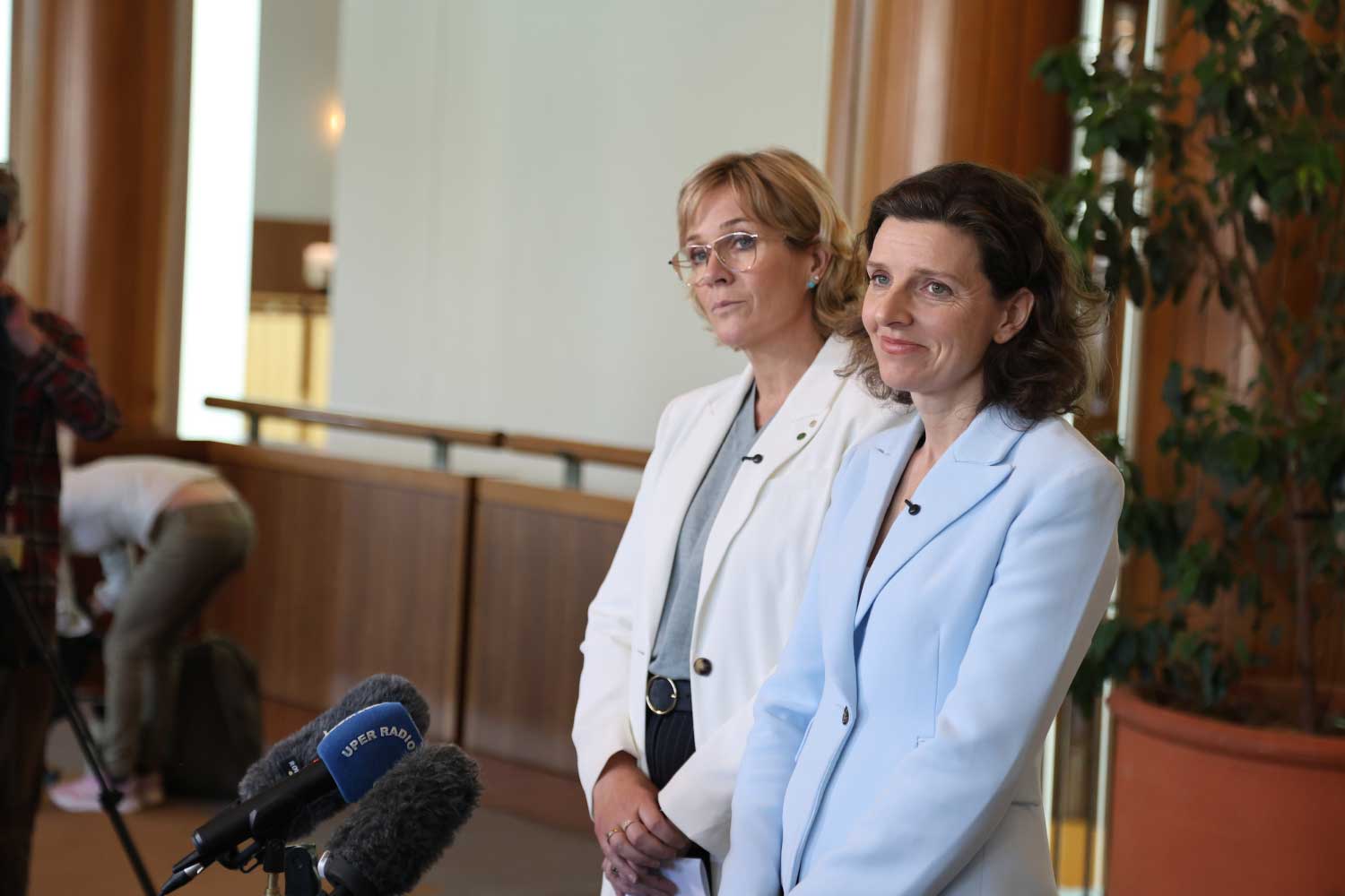 Warringah MP Zali Steggall has co-founded a new political party, Community Strong Australia, with Wentworth MP Allegra Spender.