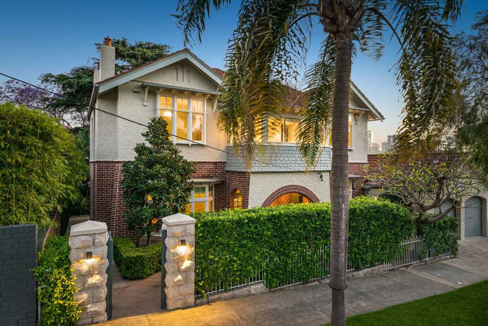 image of old house to be demolished